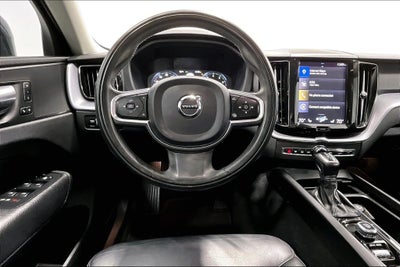 2020 Volvo XC60 T5 Momentum