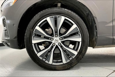 2022 Volvo XC60 B5 Momentum