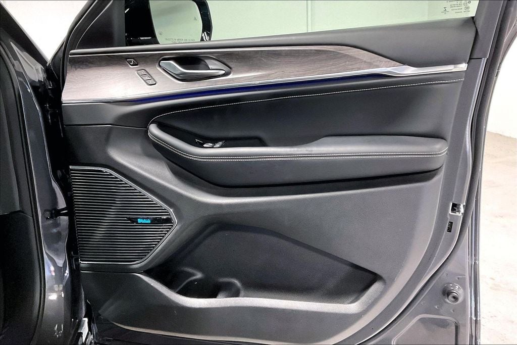 2022 Jeep Grand Cherokee Overland 4x4