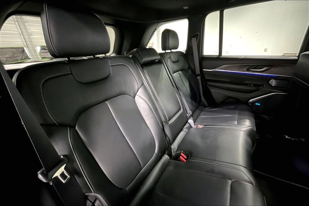 2022 Jeep Grand Cherokee Overland 4x4