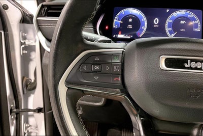2023 Jeep Grand Cherokee L Laredo 4x2