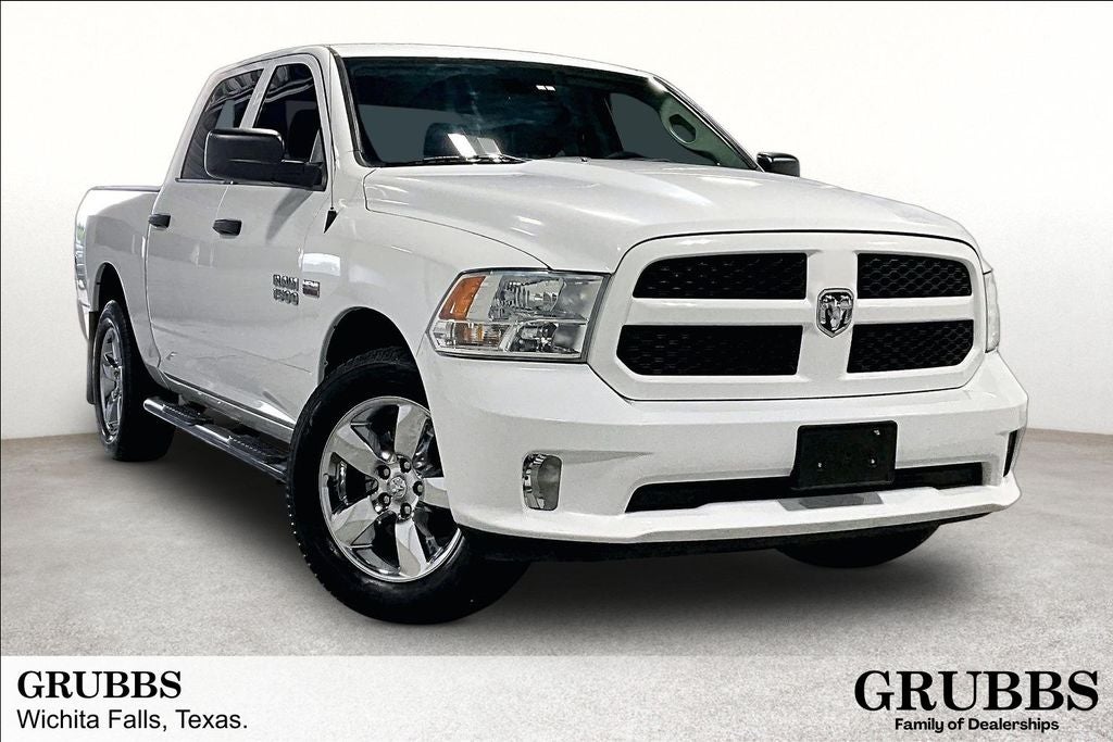 2018 RAM 1500 Express Crew Cab 4x4 5'7' Box