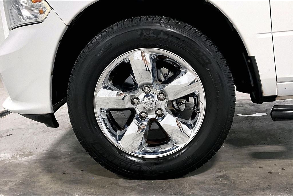 2018 RAM 1500 Express Crew Cab 4x4 5'7' Box