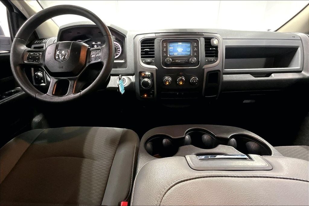 2018 RAM 1500 Express Crew Cab 4x4 5'7' Box