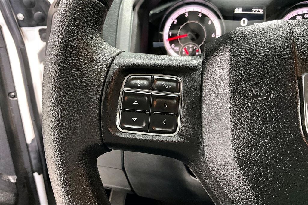 2018 RAM 1500 Express Crew Cab 4x4 5'7' Box