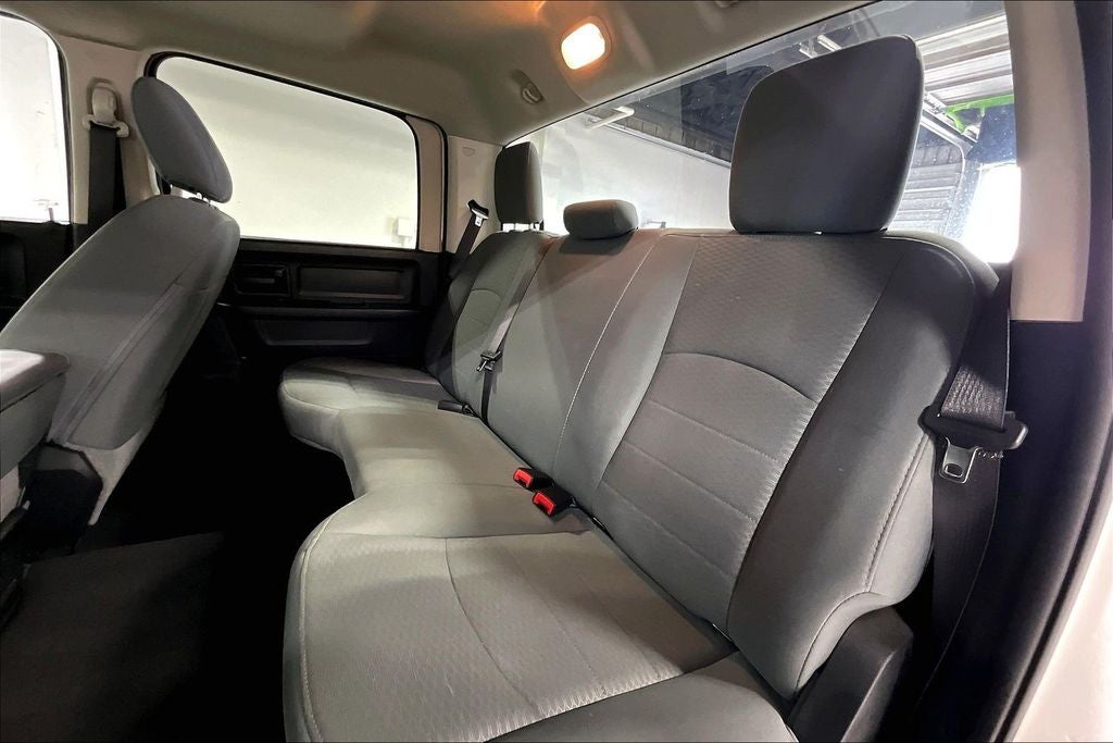 2018 RAM 1500 Express Crew Cab 4x4 5'7' Box