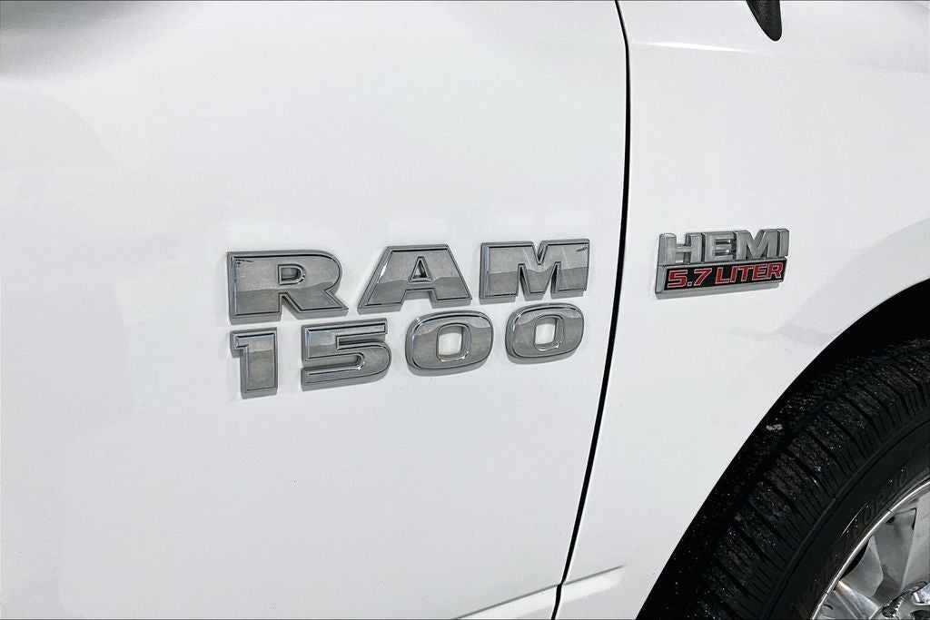 2018 RAM 1500 Express Crew Cab 4x4 5'7' Box