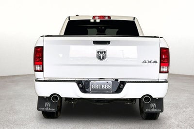 2018 RAM 1500 Express Crew Cab 4x4 5'7' Box