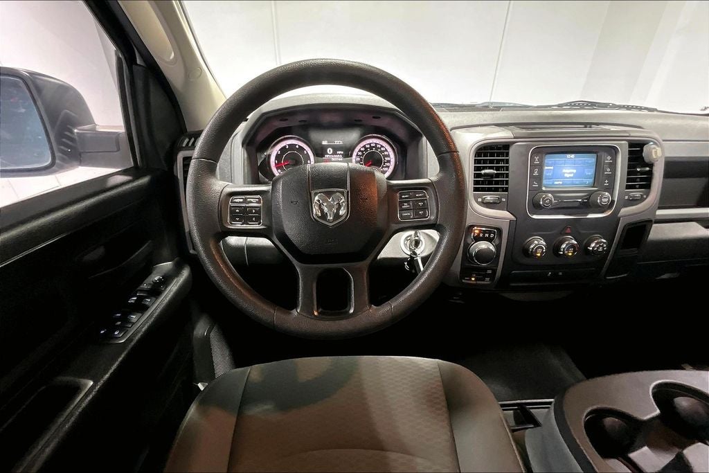 2018 RAM 1500 Express Crew Cab 4x4 5'7' Box