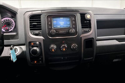 2018 RAM 1500 Express Crew Cab 4x4 5'7' Box