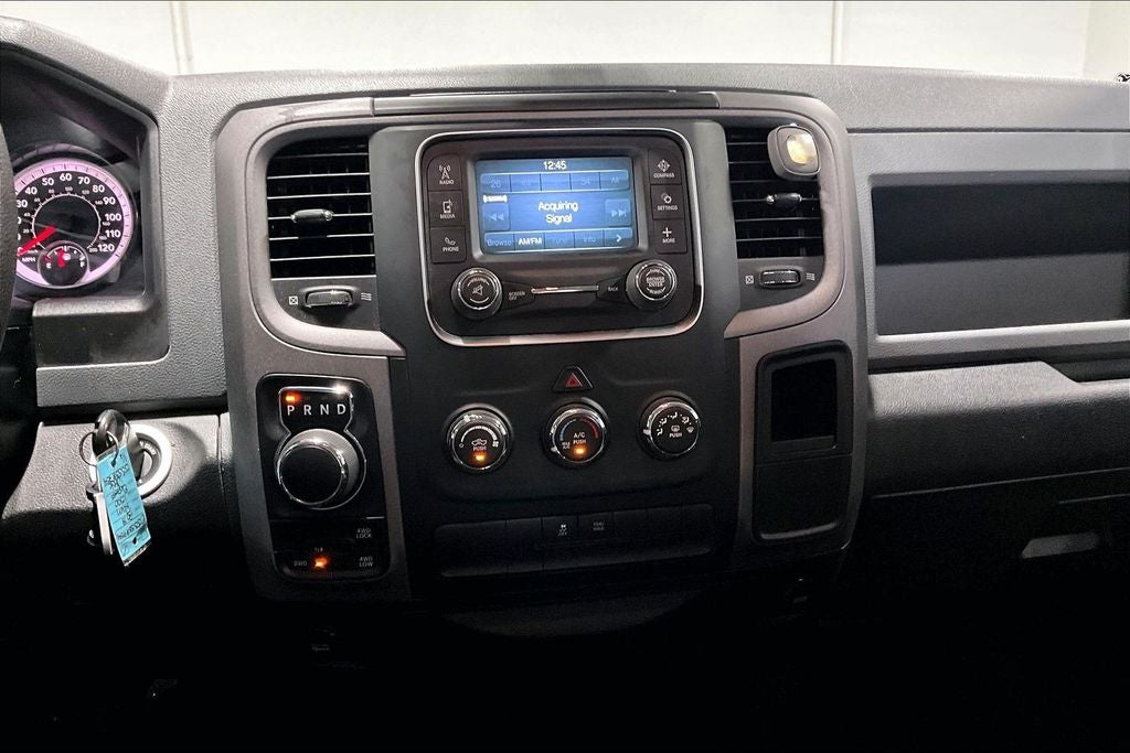 2018 RAM 1500 Express Crew Cab 4x4 5'7' Box