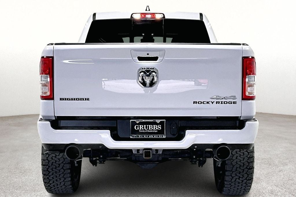 2022 RAM 1500 Big Horn Crew Cab 4x4 5'7' Box