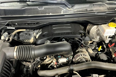 2022 RAM 1500 Laramie Crew Cab 4x4 5'7' Box