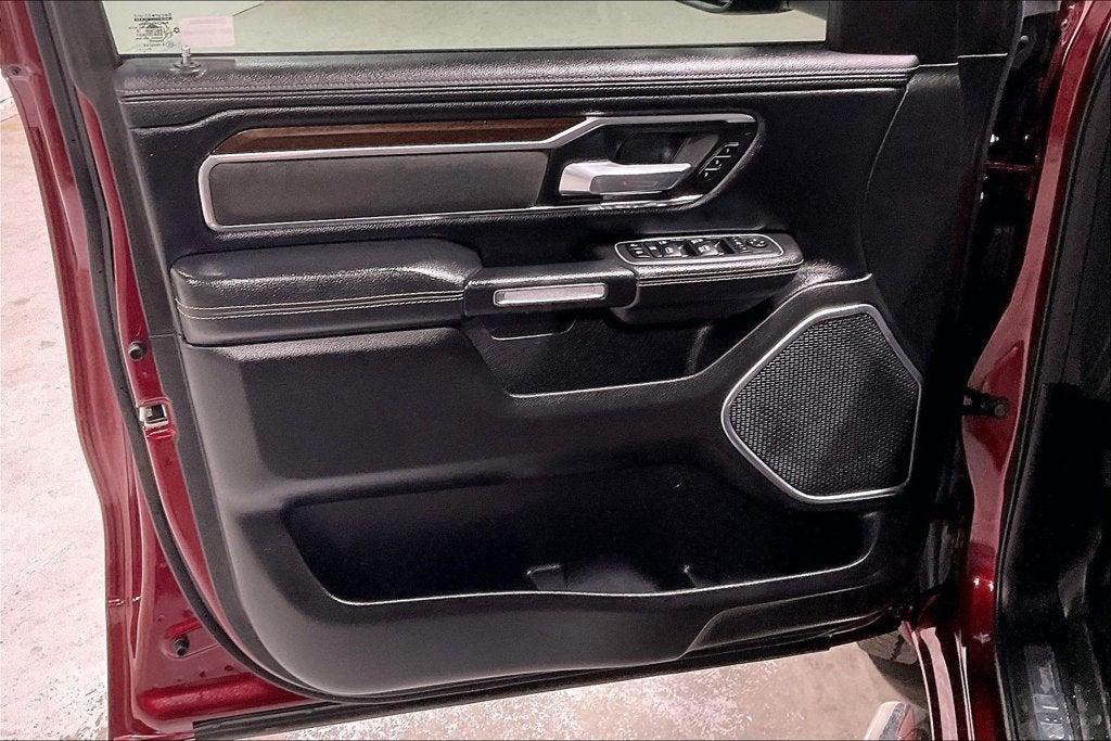 2022 RAM 1500 Laramie Crew Cab 4x4 5'7' Box