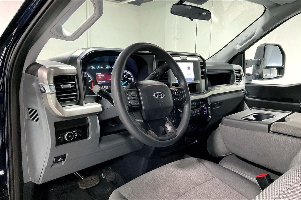 2025 Ford F-350 XL