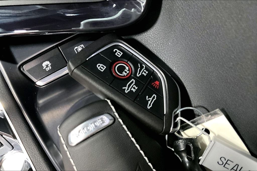 2024 Chevrolet Corvette Stingray RWD Convertible 2LT