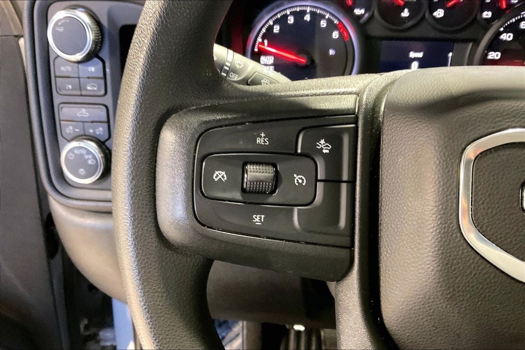 2024 GMC Sierra 1500 4WD Crew Cab Short Box Pro