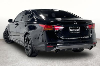 2022 Nissan Altima SR FWD