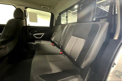 2023 Nissan TITAN Crew Cab SV 4x2