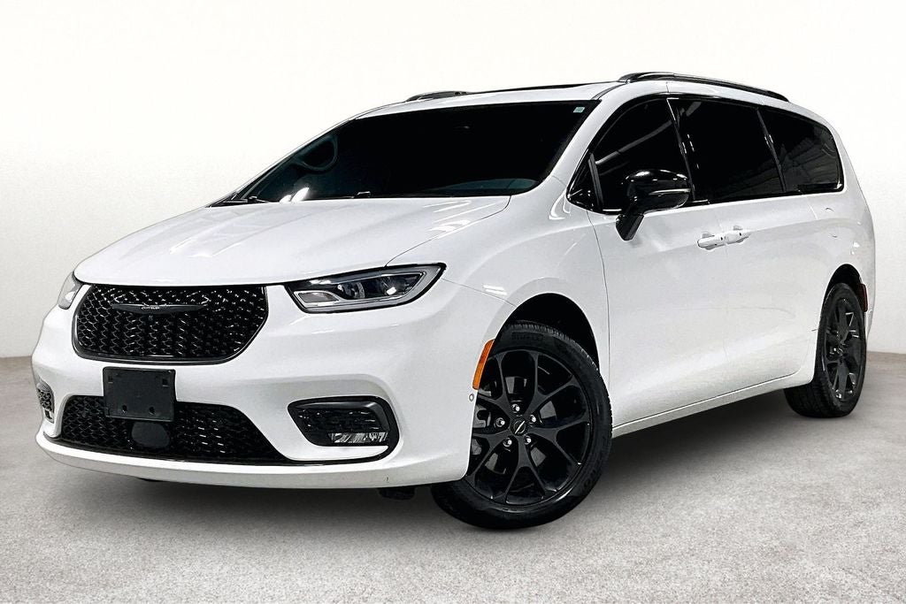 2024 Chrysler Pacifica Limited AWD