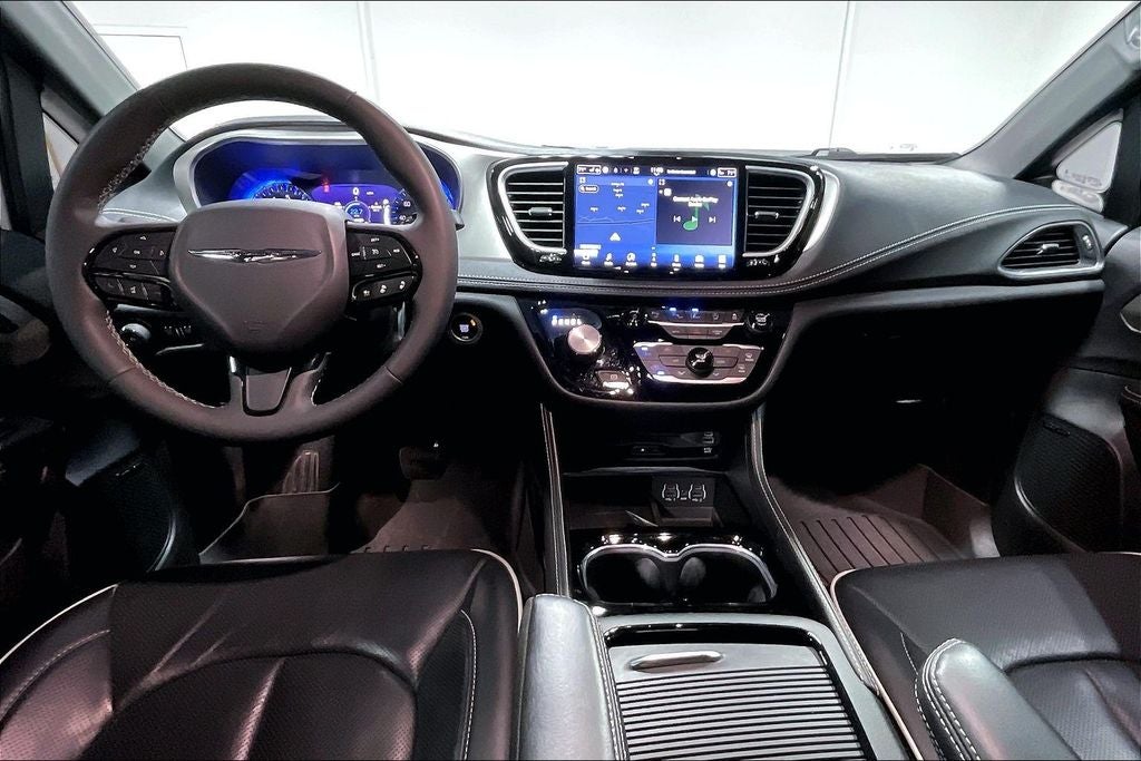 2024 Chrysler Pacifica Limited AWD
