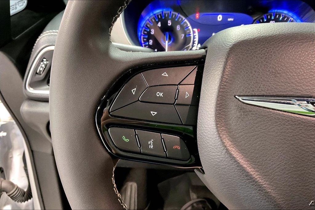 2024 Chrysler Pacifica Limited AWD