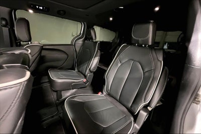 2024 Chrysler Pacifica Limited AWD