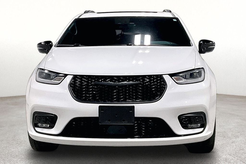2024 Chrysler Pacifica Limited AWD