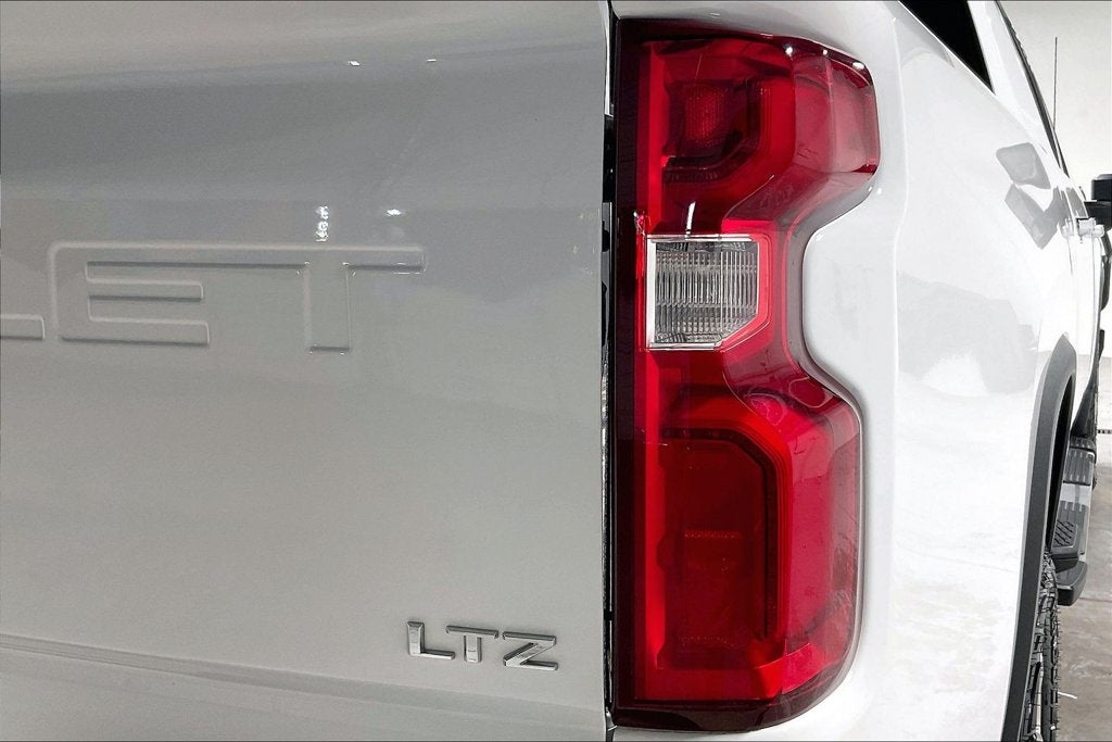 2022 Chevrolet Silverado 2500HD 4WD Crew Cab Standard Bed LTZ