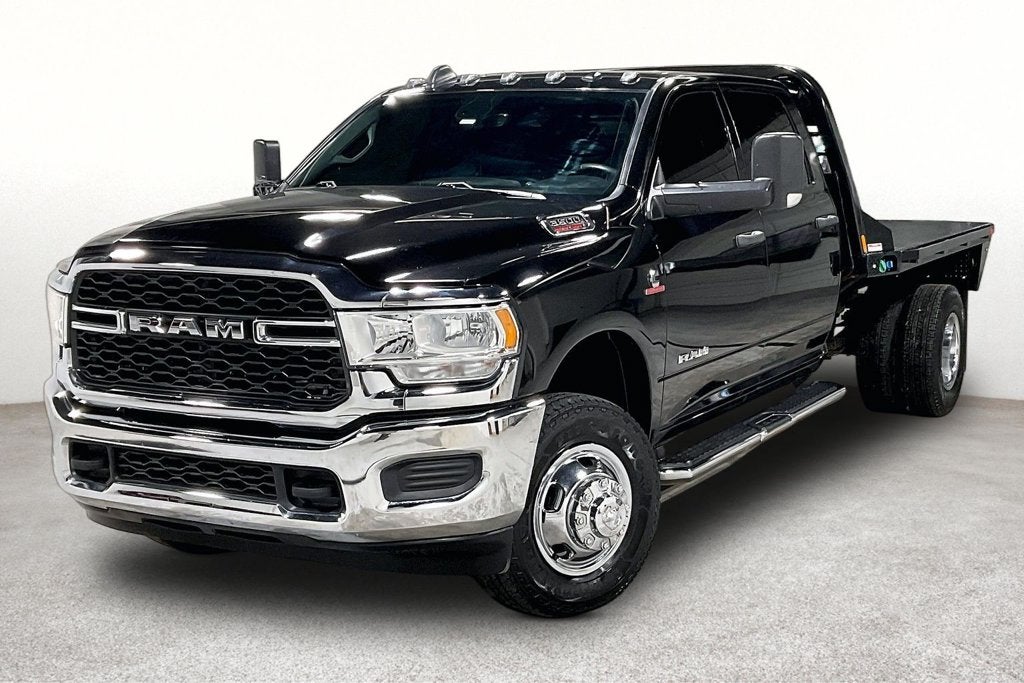 2022 RAM 3500 Tradesman Crew Cab 4x4 8' Box