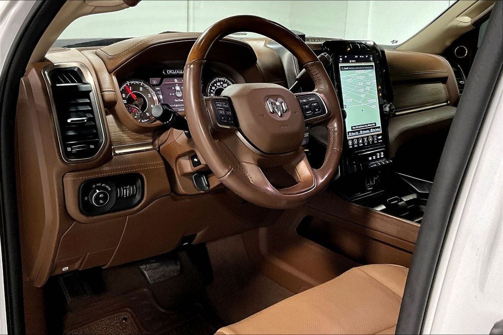 2020 RAM 3500 Laramie Longhorn Crew Cab 4x4 8' Box