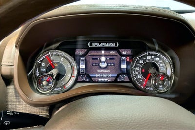 2020 RAM 3500 Laramie Longhorn Crew Cab 4x4 8' Box