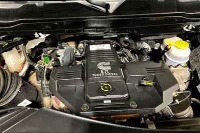 2020 RAM 3500 Laramie Longhorn Crew Cab 4x4 8' Box