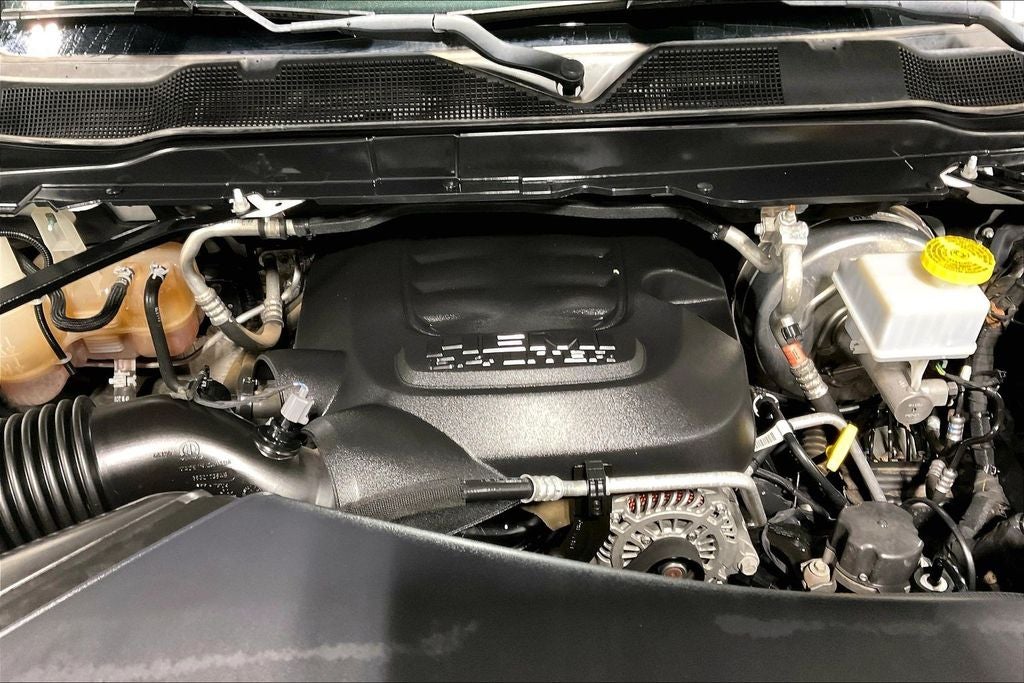 2021 RAM 2500 Tradesman Crew Cab 4x4 6'4' Box