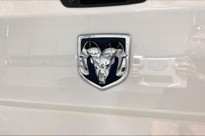 2018 RAM 2500 Laramie Crew Cab 4x4 6'4' Box