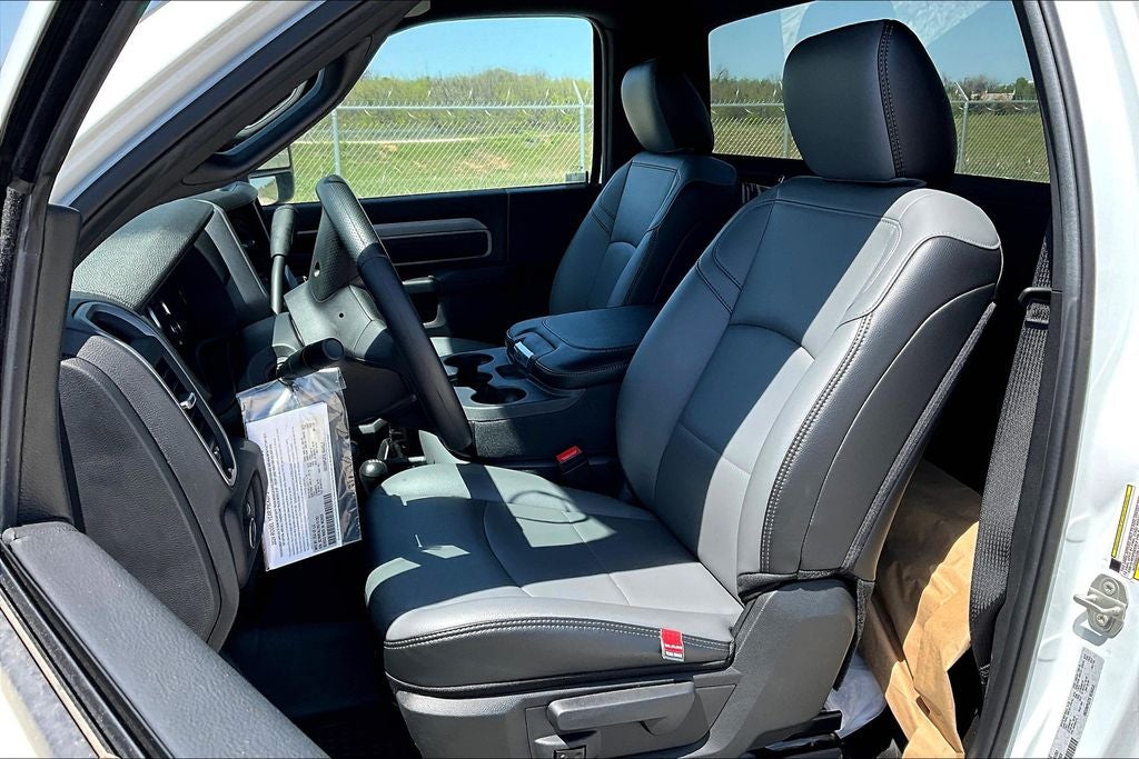 2024 RAM 3500 Chassis Tradesman/SLT