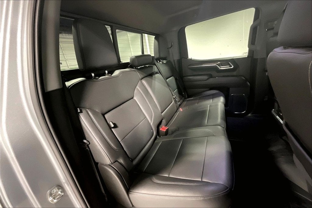 2024 GMC Sierra 1500 4WD Crew Cab Short Box Elevation with 3SB