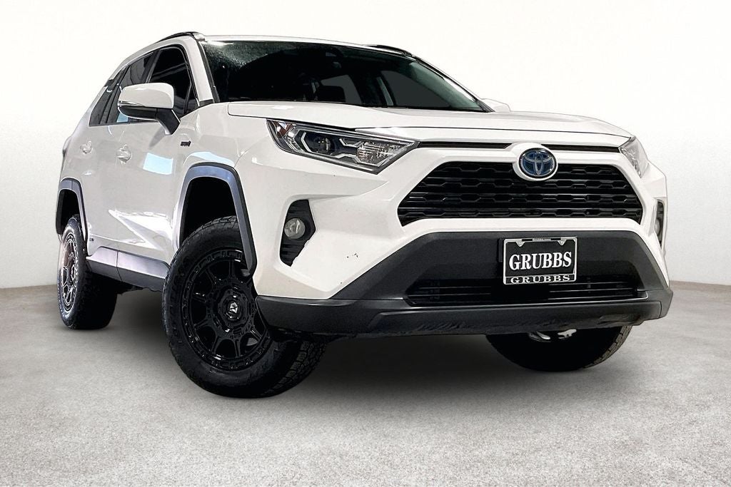2020 Toyota RAV4 Hybrid XLE