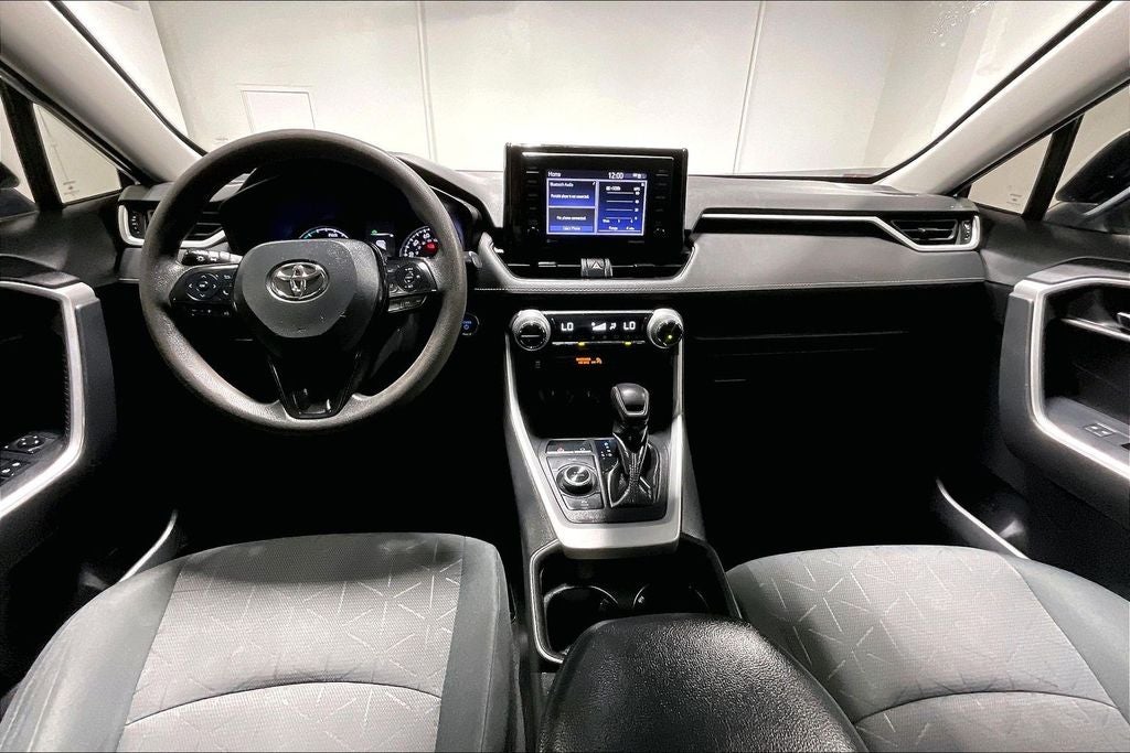 2020 Toyota RAV4 Hybrid XLE
