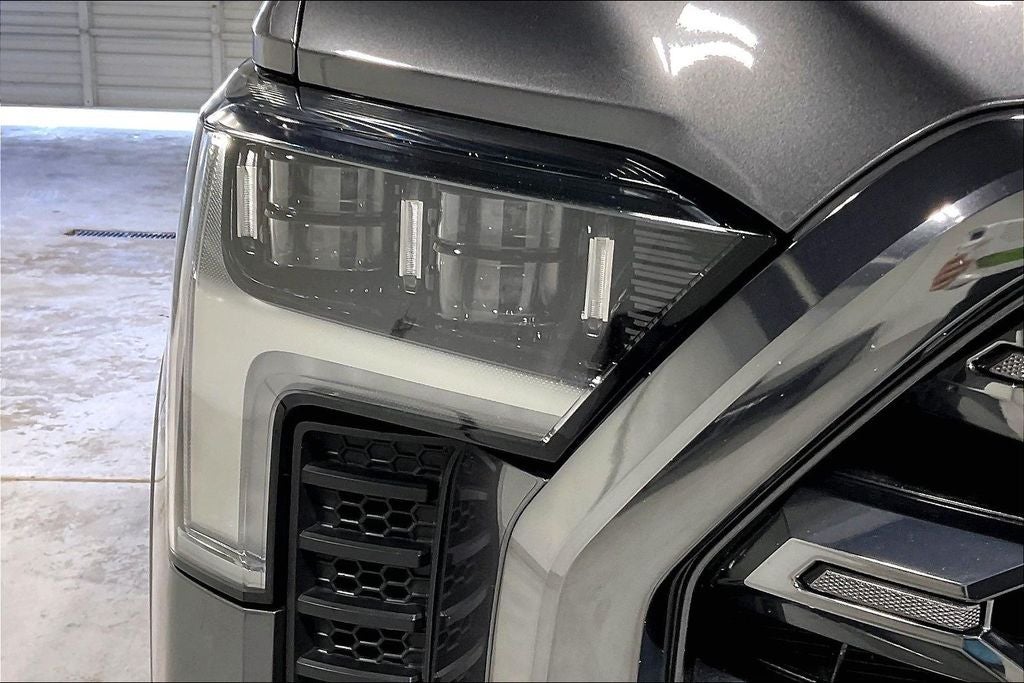2024 Toyota Tundra Hybrid Platinum 4WD