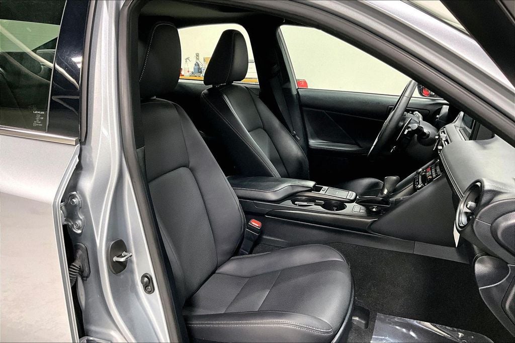 2024 Lexus IS 300 300