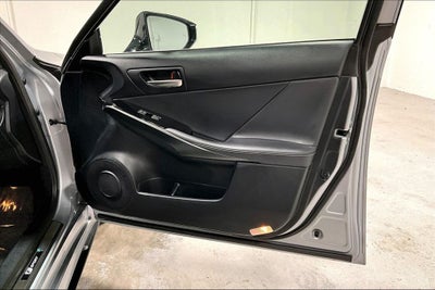 2024 Lexus IS 300 300