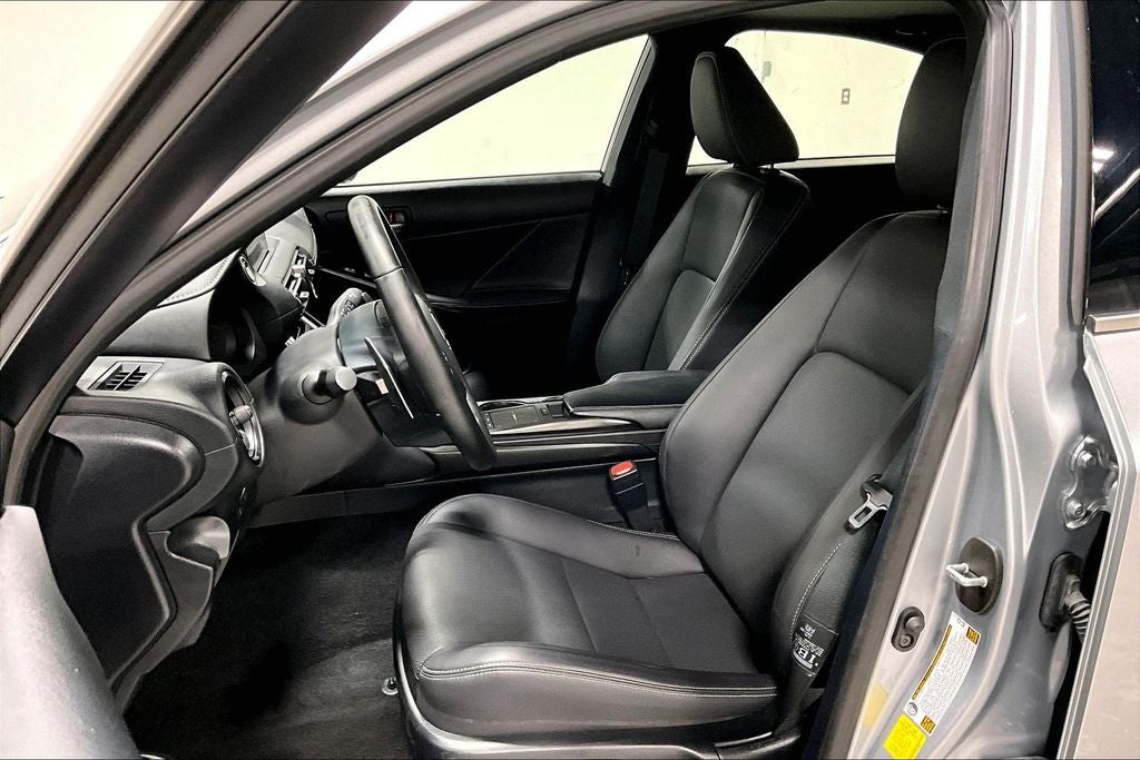 2024 Lexus IS 300 300