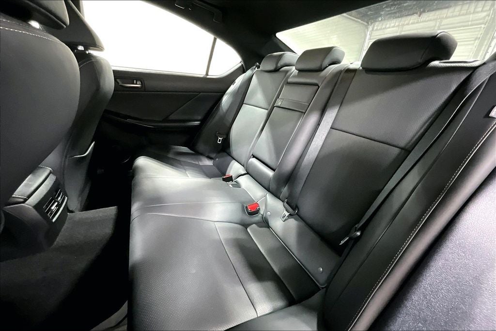 2024 Lexus IS 300 300