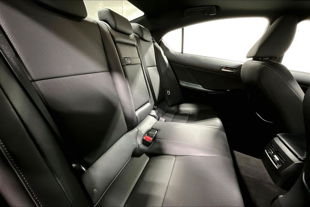 2024 Lexus IS 300 300