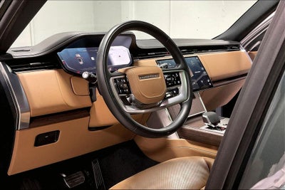 2025 Land Rover Range Rover SE