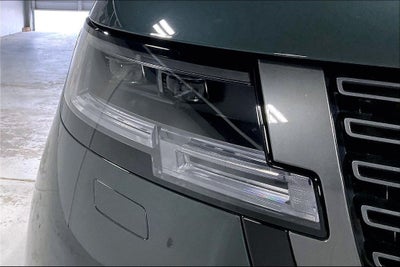 2025 Land Rover Range Rover SE