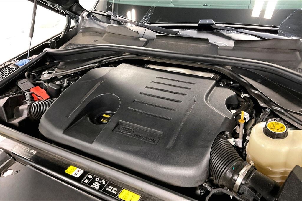 2025 Land Rover Range Rover SE