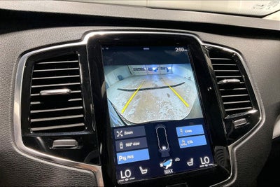 2021 Volvo XC90 T5 Momentum 7 Passenger