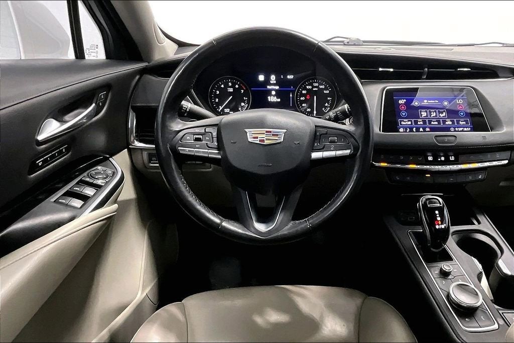 2020 Cadillac XT4 Premium Luxury